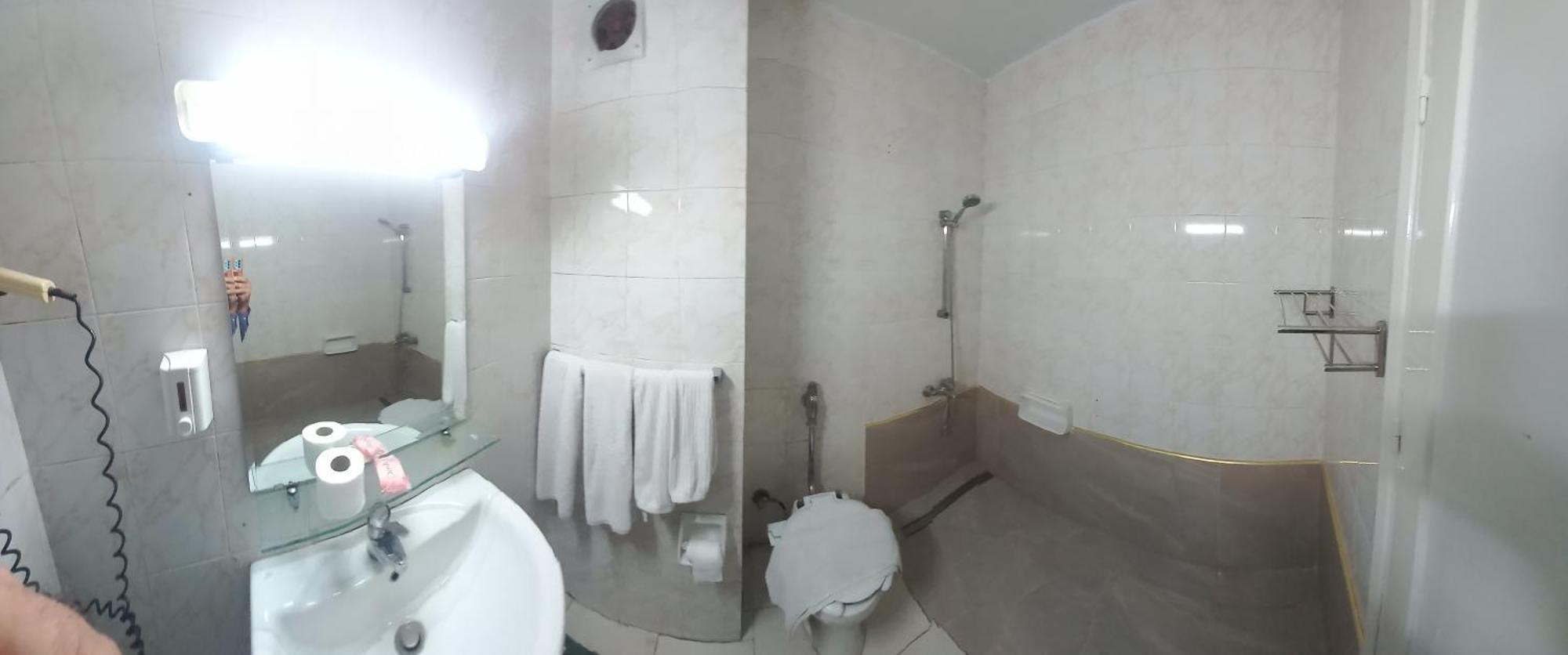 Hotel New Pola 3*