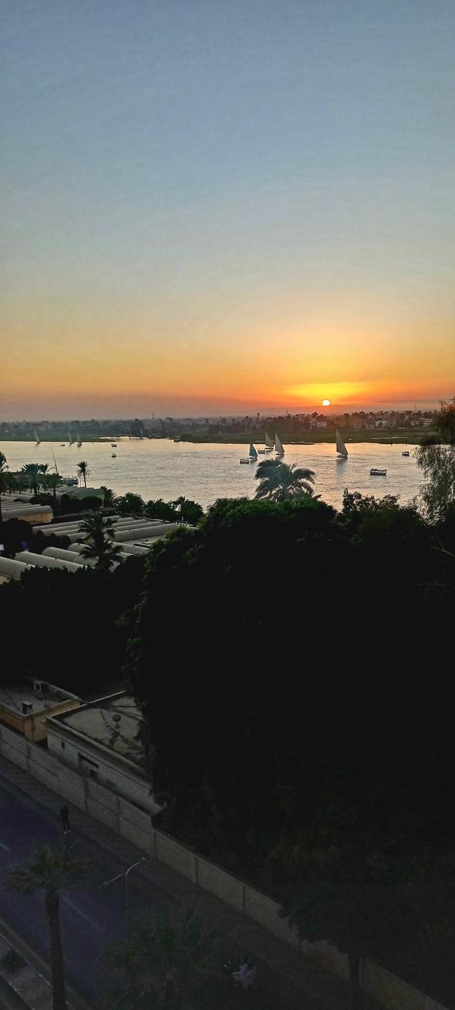 New Pola Luxor
